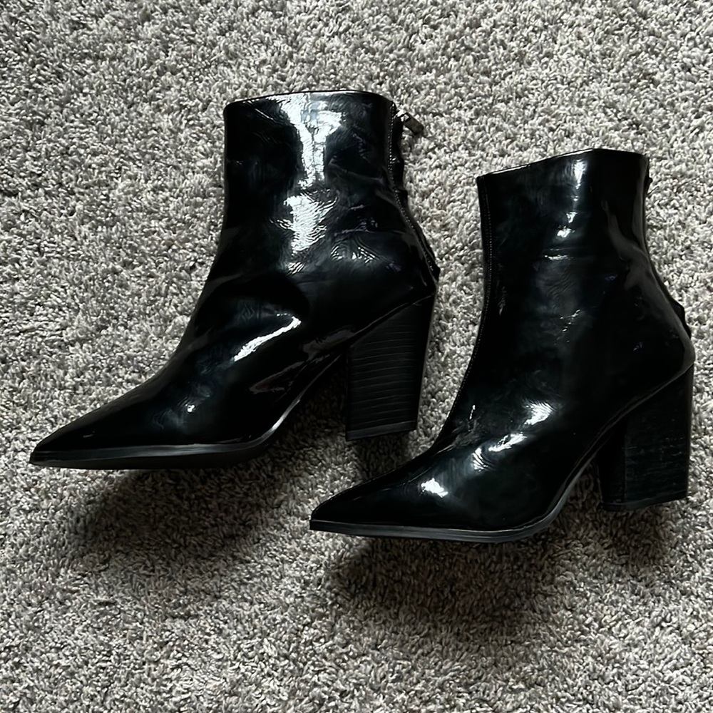 Therapy Patent Boots